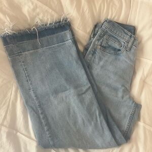 GAP Light Blue Cropped Jeans with Frayed Hem